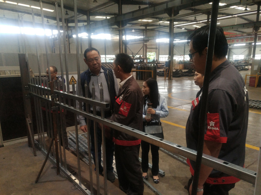 全新考評制度 練好領(lǐng)導(dǎo)班子 全新考評制度 練好領(lǐng)導(dǎo)班子