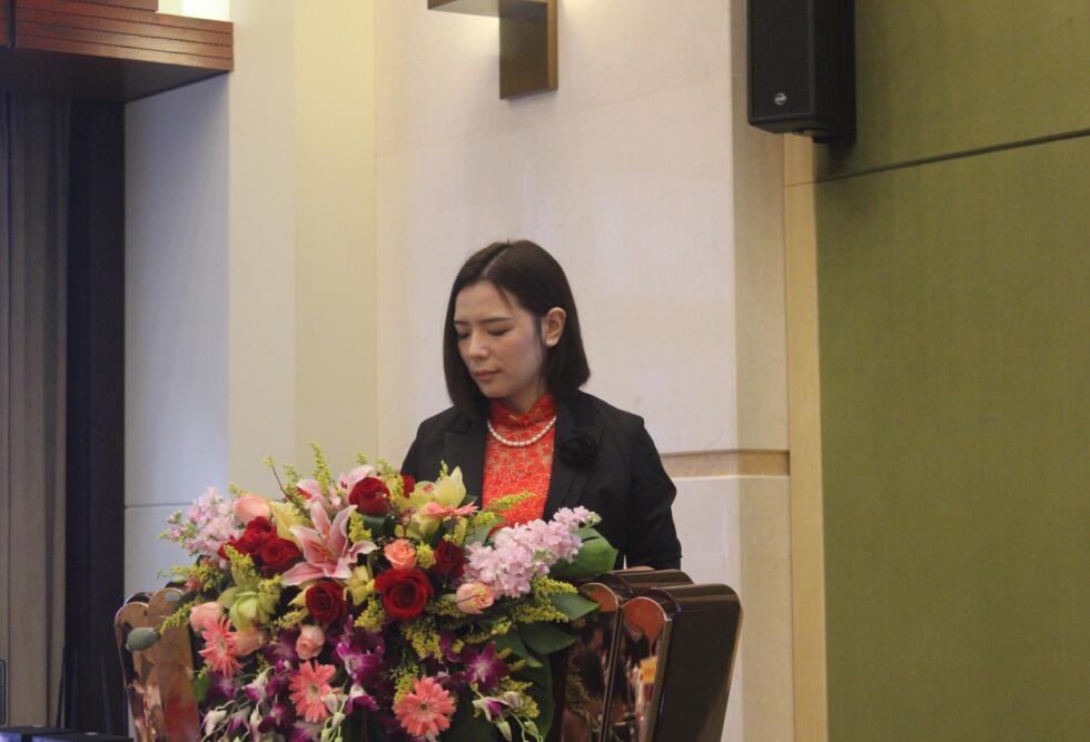 實(shí)業(yè)興邦,產(chǎn)業(yè)報(bào)國:2017,擼起袖子加油干 實(shí)業(yè)興邦,產(chǎn)業(yè)報(bào)國:2017,擼起袖子加油干