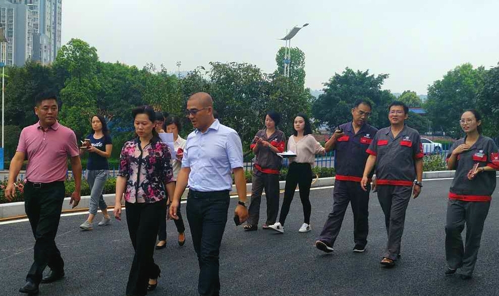 要聞:大渡口區委盧書記蒞臨勤牛 調研指導 要聞:大渡口區委盧書記蒞臨勤牛 調研指導